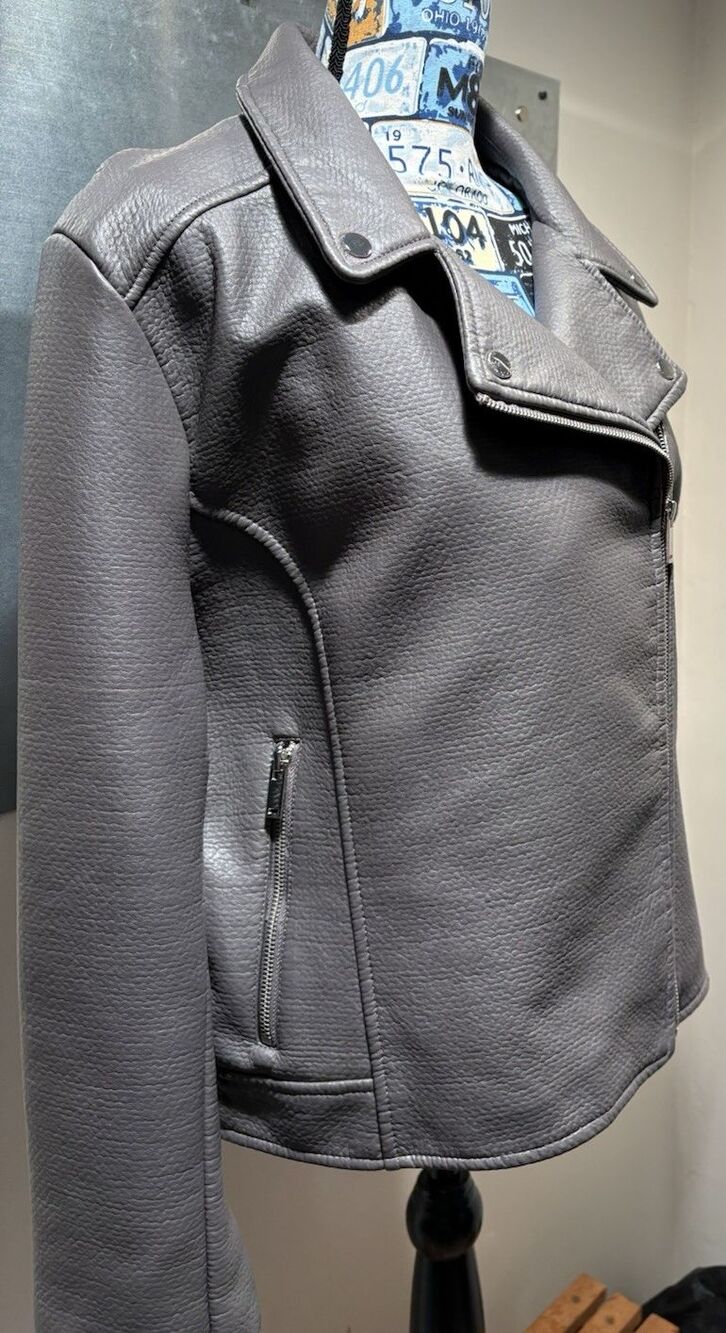 Motorcycle Jacket Asymmetrical Zip New York & Co Faux Leather Gray XXL NWOT - Picture 8 of 16